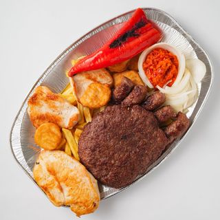 Mesna plata La Mondo