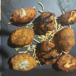 Croquetas caseras de espinacas con pasas