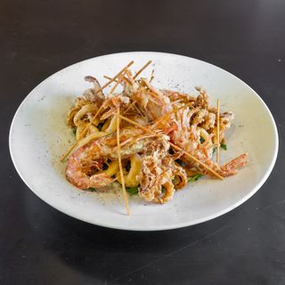 Gamberi E Calamari Fritti