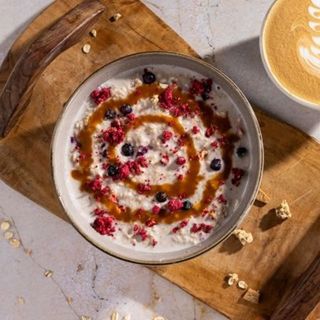 Zestaw owsianka z kawą