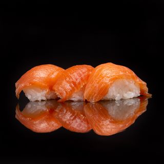 Niguiri De Salmón Ahumado (2 Uds.)