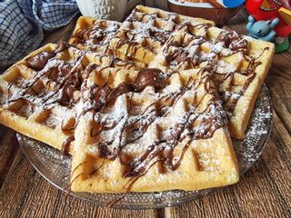 Waffle alla Nutella con panna