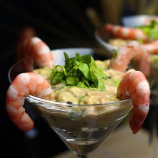 Ensalada "Refugio" de Aguacate y Gambas