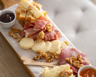 Tábua de Queijos e Enchidos