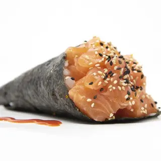 Temaki (salmón o atún)