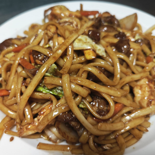 Tallarines Fritos Con Ternera