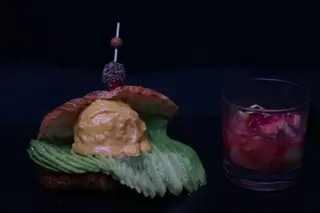 Croissant Benedict