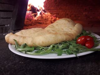 Calzone Aglianico