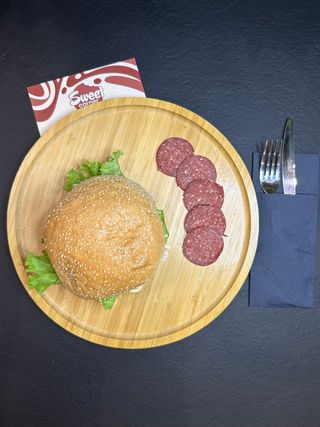 Sendvič sa sudžukom