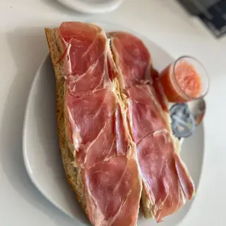 Menú Serrano