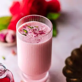 Rohafza lassi
