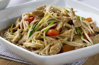 Cerdo con Brotes de Soja