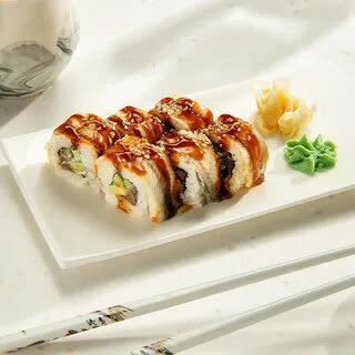 Ролл "Дракон"