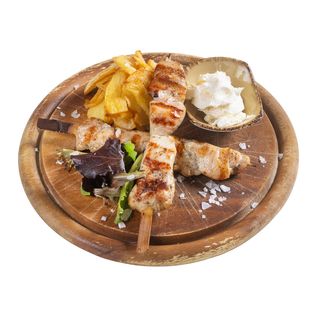 Пилешки шишчета сувлаки