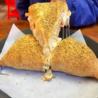 CALZONE TROPICAL PIZZA
