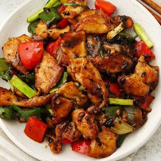 Chicken black pepper sauce ( frango )