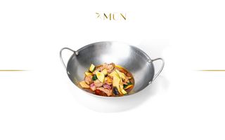 40 Manzo con verdure miste hot pot