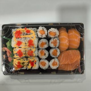 Bandeja De Salmón (20 Pza.)