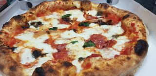 Patè di olive, spianata e scamorza