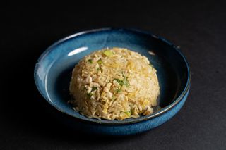 035. Menù tradizionale yakimeshi pollo