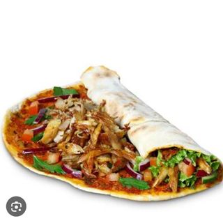 22. Lahmacun pizza turca 