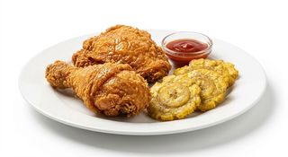 Pollo Frito Con Tostones