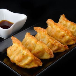 Gyozas con pollo  5 und