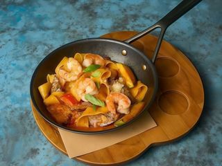 PASTA CON VERDURAS з креветками