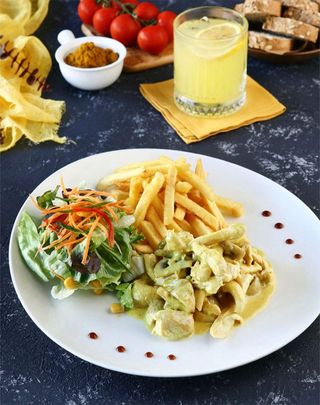 Pileći file u curry sosu