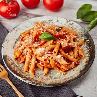 Paste Arrabbiata cu pui