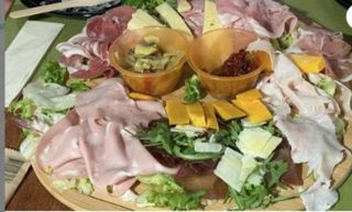 Tagliere medio per due persone con pane kurto salato