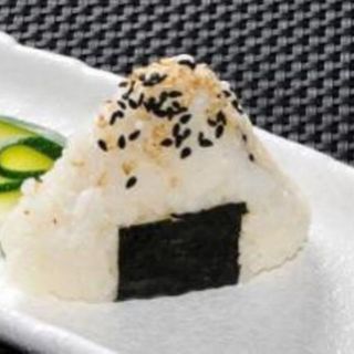 82. Onigiri sake