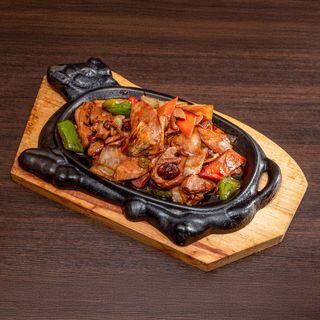 N6 Anatra con verdure sulla piastra