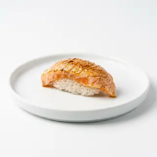 Nigiri De Salmón Flameado