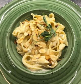 Цитрусова паста з сиром Дор блю та вершками