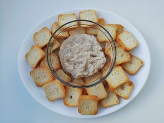Tostas com Paté de Atum 