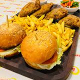 Combo: Burgers & Fried Chicken Platter