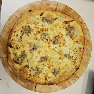 PIZZA QUATTRO FORMAGGI