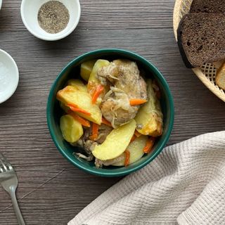  Жаркое из курицы с картофелем