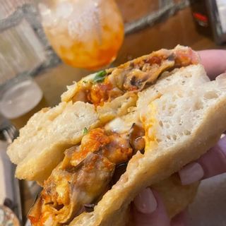 Pizza Frita Especial Parmigiana