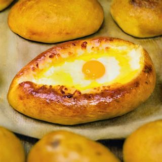 Хачапури по-аджарски