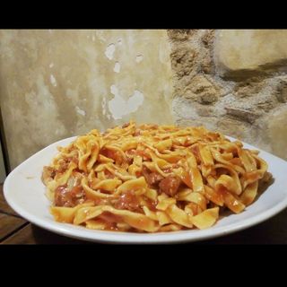 Fettuccine o pezzette pomodorini e salsiccia