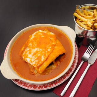 Francesinha Guarnecida