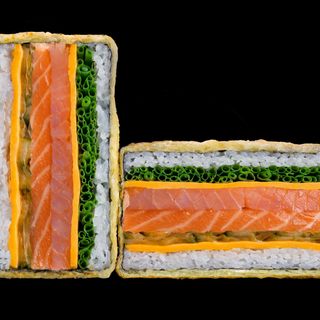 SUSHI BURGER SAKE KUNSEY