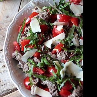 Straccetti di manzo rucola e grana