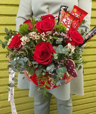 Caja De Flores Y Chocolate - Dulce Amor