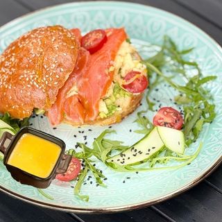 Ранковий бокс із скремблом