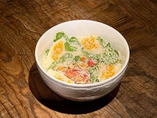 Салат з куркою  *10 грн на благодійність (300g)