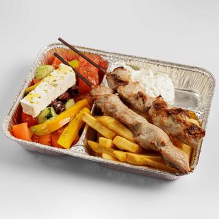 Piatto souvlaki di vitello