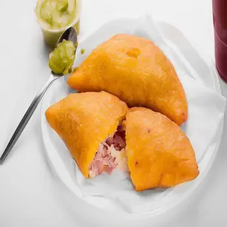 empanada de jamón y queso